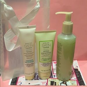 White Tea and Citrus Satin Hands Pampering Set